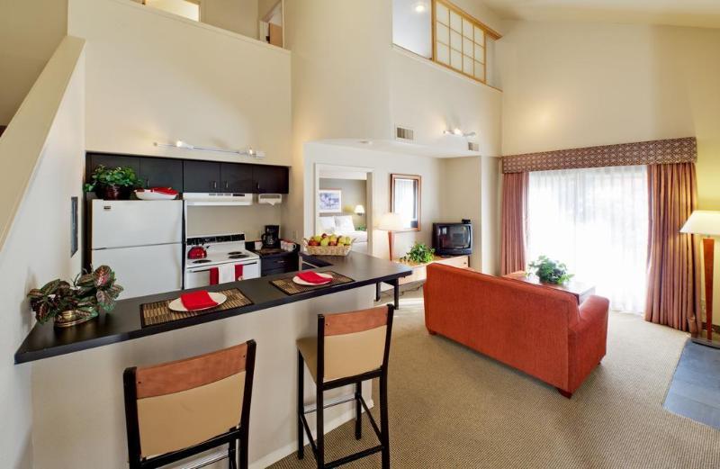 Hawthorn Suites By Wyndham Kent, Wa 외부 사진
